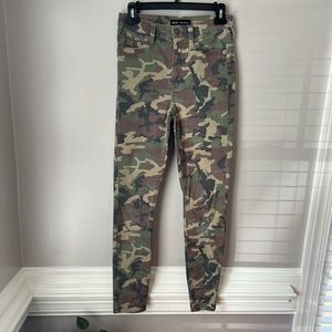 True Religion Halle Camouflage Skinny Jeans Sz 27